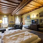 Leonardo 3* Český Krumlov