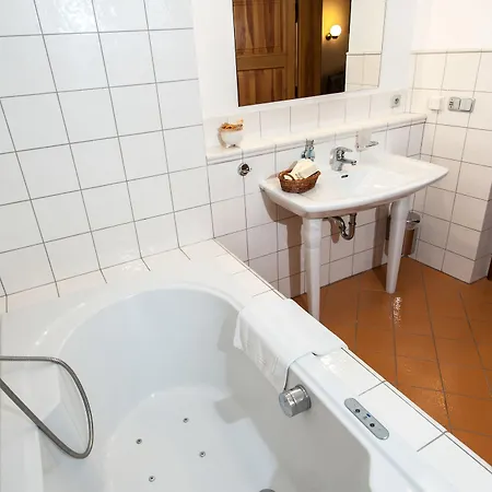 Hotel Leonardo