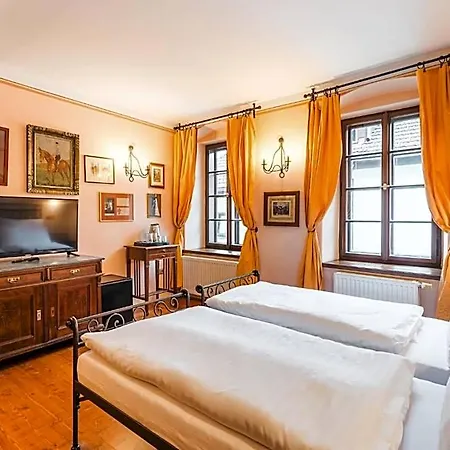 Hotel Leonardo